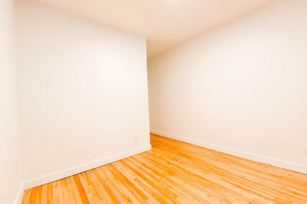 3495 Avenue Van Horne, Montréal, QC - Photo 1