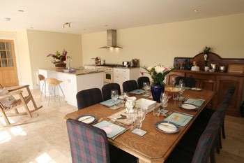 Sympathetically converted in 2005 this contemporary 3 bed detached barn conversion enjoys and enviable location. Sitting in it's own private south facing garden - Photo 1