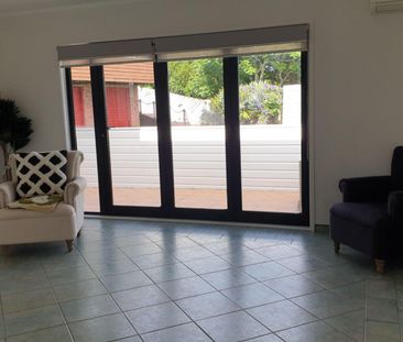 Property Management38b Nor'East Drive, Browns Bay - House for Rent - Photo 3