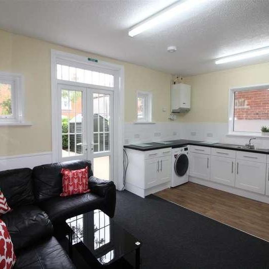 Harborough Road, Southampton, SO15 - Photo 1