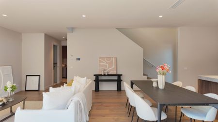 2/59-61 Vasey Crescent, Campbell - Photo 2