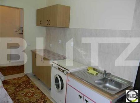 Apartament 1 camera, 40 mp, parcare, imobil tip casa, zona strazii Traian! - Fotografie 3