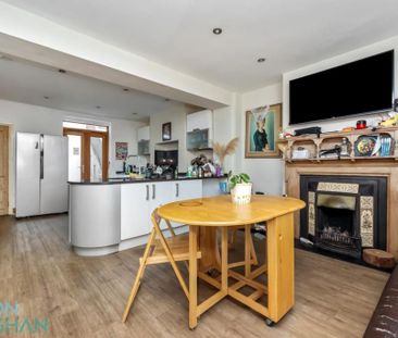 6 bedroom terraced house to rent - Photo 4