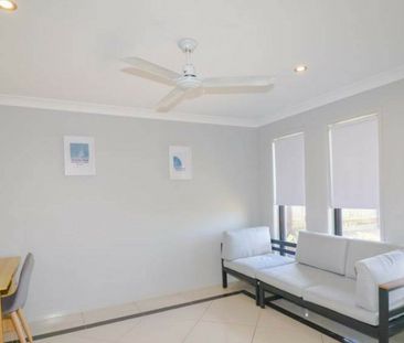 MODERN, SPACIOUS & PERFECTLY POSITIONED � EASY LIVING IN ASHFIELD - Photo 1