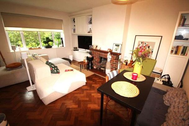 Silsden Crescent, London Road, Chalfont St Giles, HP8 - Photo 1