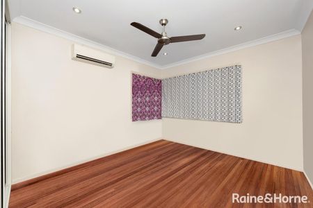 3 Bedroom 2 Bathroom House in Aitkenvale available early January - Photo 4