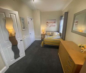 Ensuite Double Room, South, LN5 - Photo 4