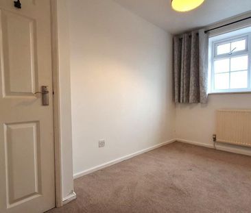 2 bedroom semi-detached house to rent - Photo 5