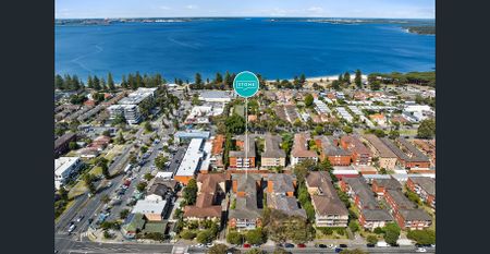 Beachside Brilliance With A Designer Renovation - Photo 4