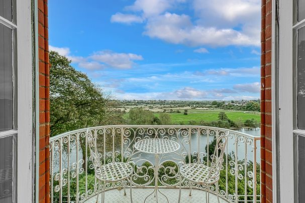 Uffington House Dee Hills Park, Chester - Photo 1