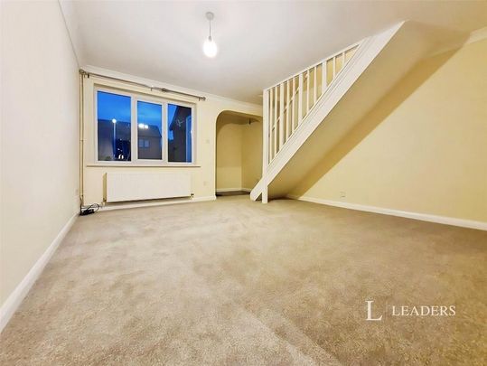 2 bedroom terraced house to rent - Photo 1