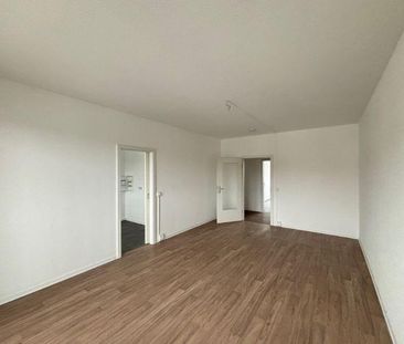 3 Zimmer, Balkon, freie Sicht – Dein neues Zuhause in Königshufen w... - Foto 2