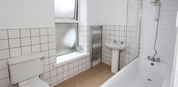 9a Crosby Street, Bangor, BT20 5EE - Photo 2
