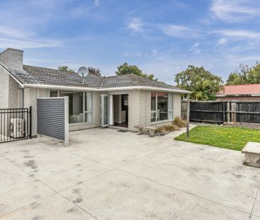 4-Bedroom Home with Double Garage - Photo 4