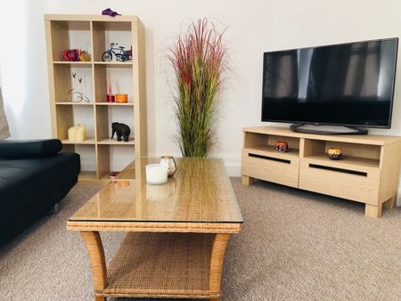 2 Bed Flat, Hayes Court, SE5 - Photo 2