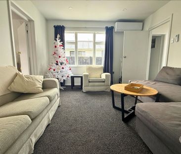 Modern 3-Bedroom Home in Central Phillipstown - Photo 2