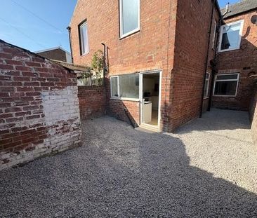 1 bedroom house of multiple occupation to rent - Photo 6