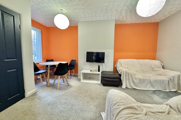 Cadge Close - Photo 1