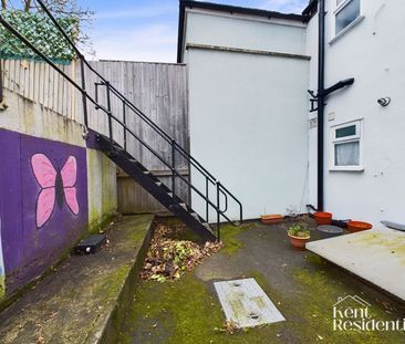 1 bed flat to rent in New Road, Chatham, ME4 - Photo 4