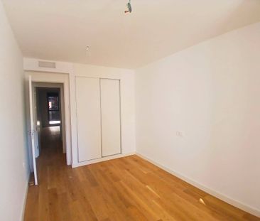 Piso de alquiler en Calle Ángel Bruna, Casco Antiguo - Photo 2