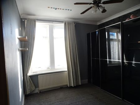 2 bedroom Maisonette for rent - Photo 4