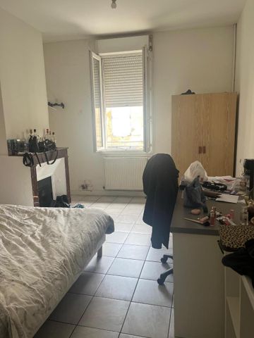 Location Appartement 3 pièces 60m² BORDEAUX 33000 - Photo 2