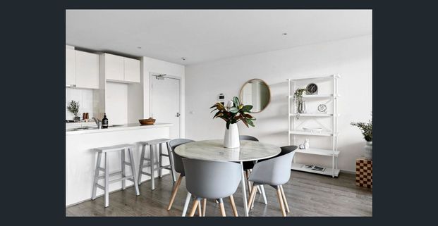 Spacious and modern two-bedroom apartment - Photo 1