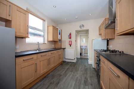 Lady Bay Road, West Bridgford, Nottingham - Photo 3