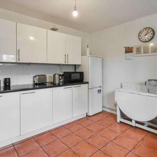 Chiswick Terrace, London, Chiswick, W4 - Photo 1