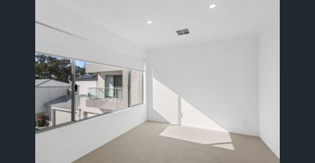 BRAND NEW CONTEMPORARY HOME - 8B LEVERBURGH ST - Photo 4