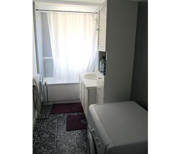 Location Appartement 3 pièces 69m² ANGERS 49000 - Photo 4