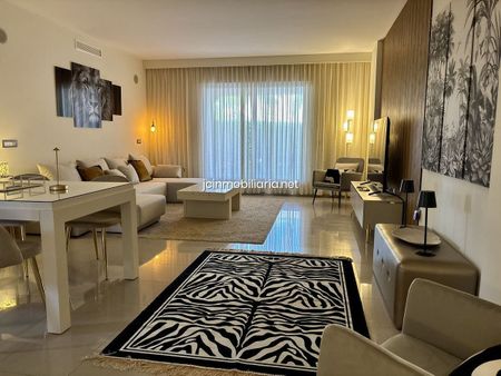 Apartamento en Estepona, El Paraiso, alquiler - Photo 3