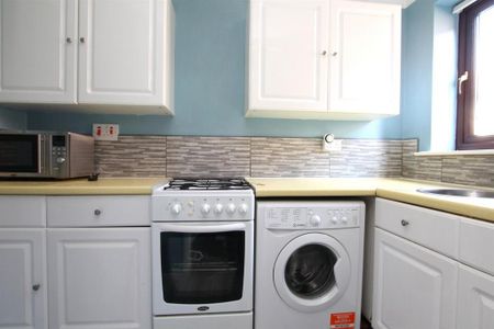 1 bedroom flat to rent - Photo 5