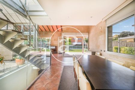 House for rent in Bellaterra - Photo 3