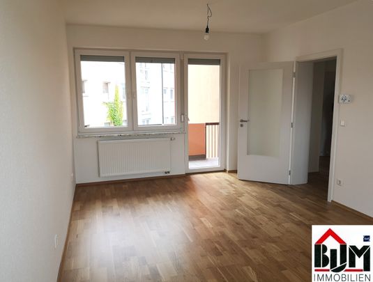 *Neu modernisiert - 3 Zimmer - hell - Balkon - ruhige Seitenstrasse* - Photo 1