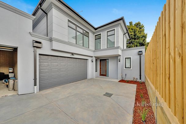 2/3 Thurloo Street, Chadstone - Photo 1