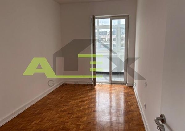 Apartamento T4 em Lisboa