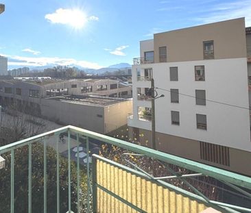 Location Appartement 3 pièces 59m² GRENOBLE 38100 - Photo 5