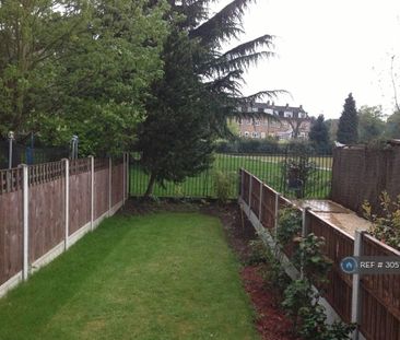 2 bedroom maisonette to rent - Photo 2