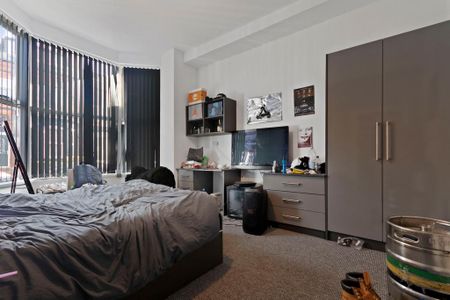 5 bedroom terraced house to rent - Photo 4