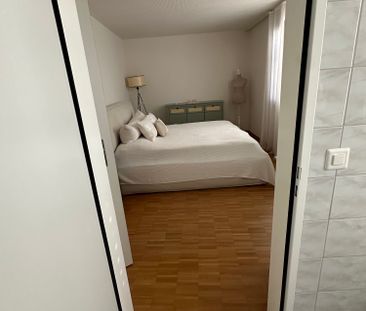 Grosszügige 4.5-Zimmer-Wohnung mit Balkon und schöner Aussicht in S... - Foto 4