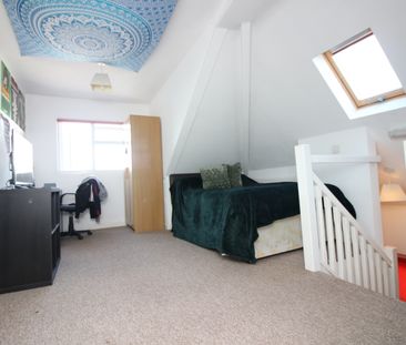 Tewkesbury Street, Cathays - Photo 1