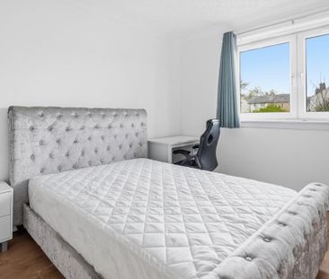 4 bedroom terraced house to rent - Photo 4