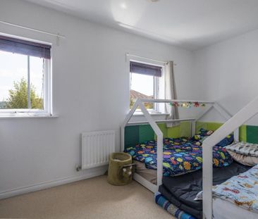 3 bedroom semi-detached house to rent - Photo 3