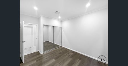 Proud to present this well-maintained home - Photo 5