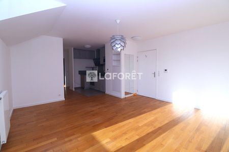 Apartment - Photo 2