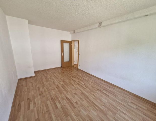 Kleine Wohnung für Singles oder Studierende mit Einbauküche und Waschmaschine - Foto 1