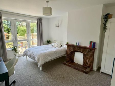 4 bedroom house to rent - Photo 3