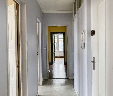 A louer - Appartement lumineux centre-ville Coutances - Photo 4