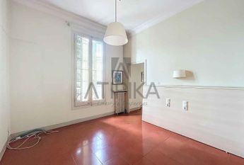 Casa señorial junto a la Clínica Teknon, Barcelona